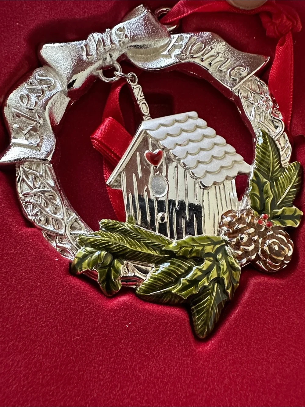 Lenox 2009 Annual Christmas Holiday Collection Wreath Ornament